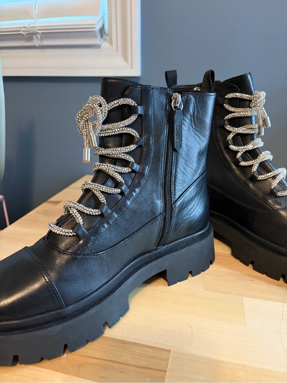 New. Schutz Kaile Glam Lace Up Lug Combat Moto Leather Boots in Black Size 8 - Picture 5 of 9